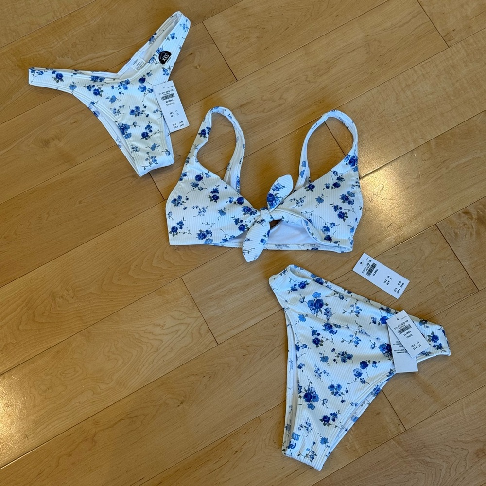 NWT Hollister White & Blue Floral Bikini Bundle